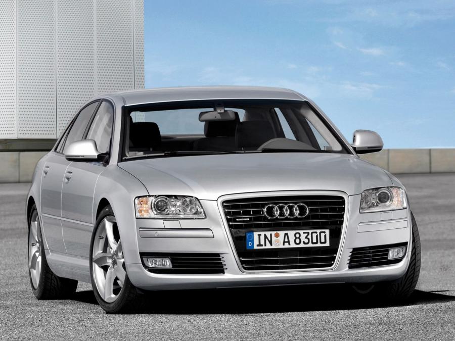  Audi A8 4.2 TDI Quattro (D3) 2008 года  (фото 2 из 17)